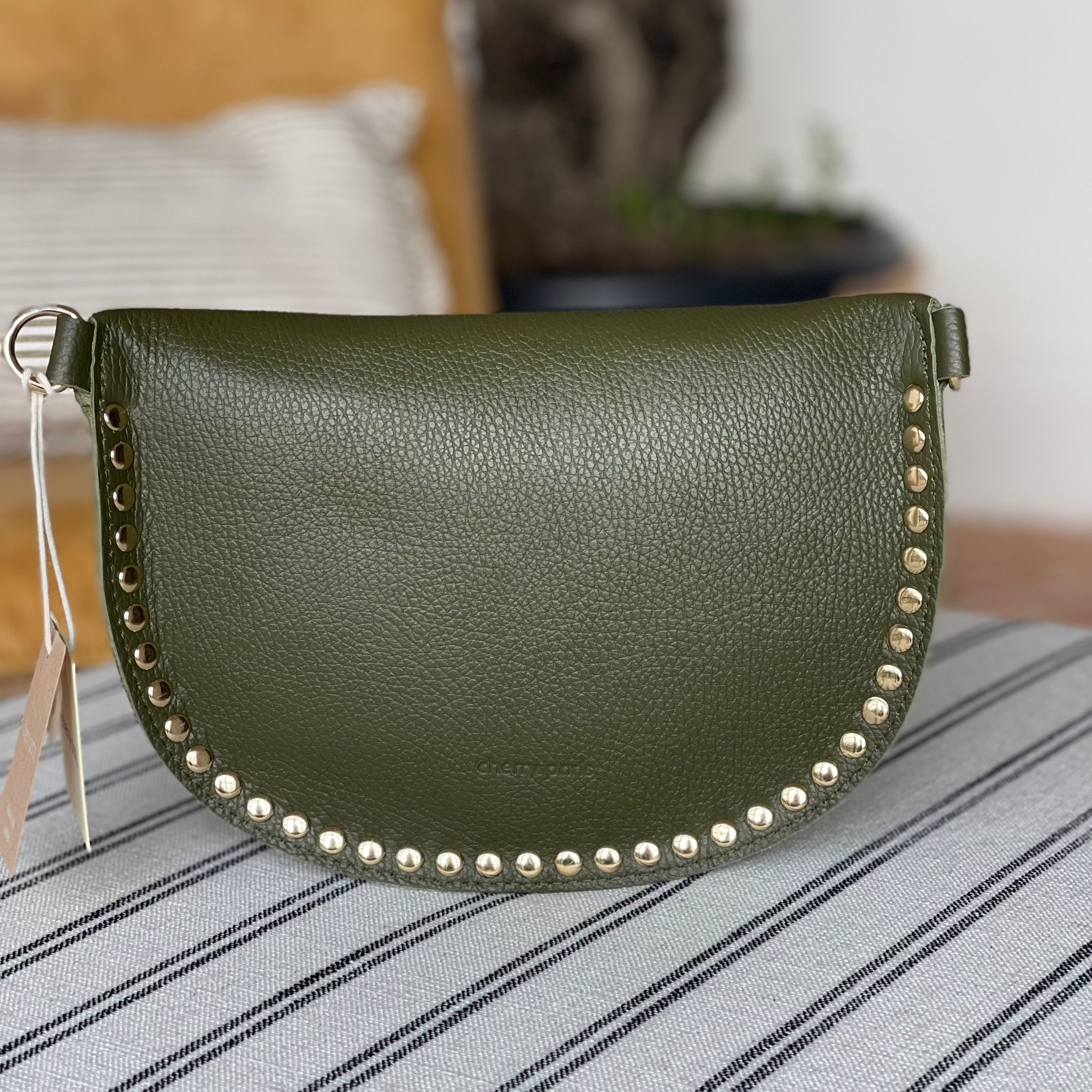 Isabel Leather Moonbag