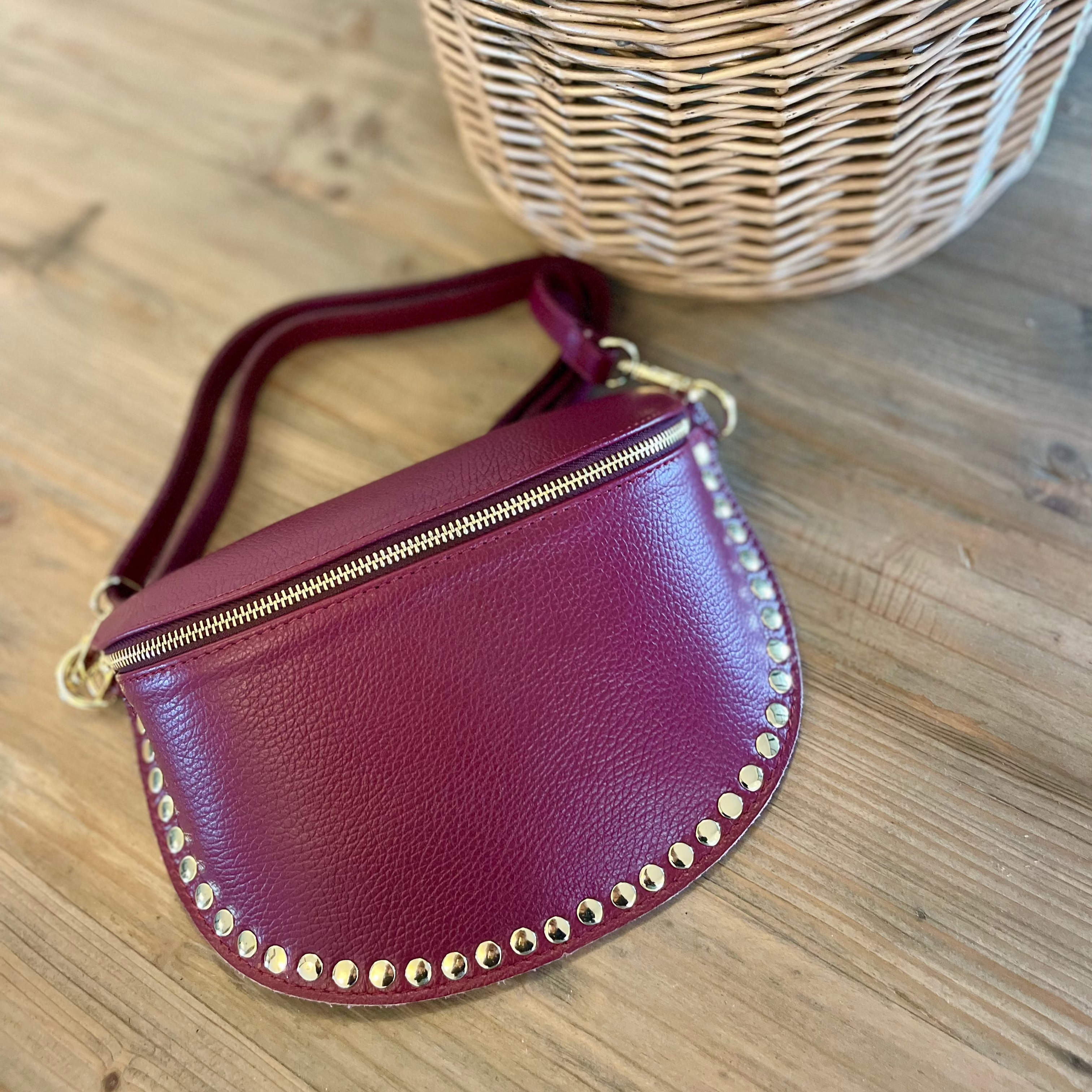 Isabel Leather Moonbag