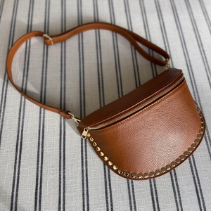 Isabel Leather Moonbag